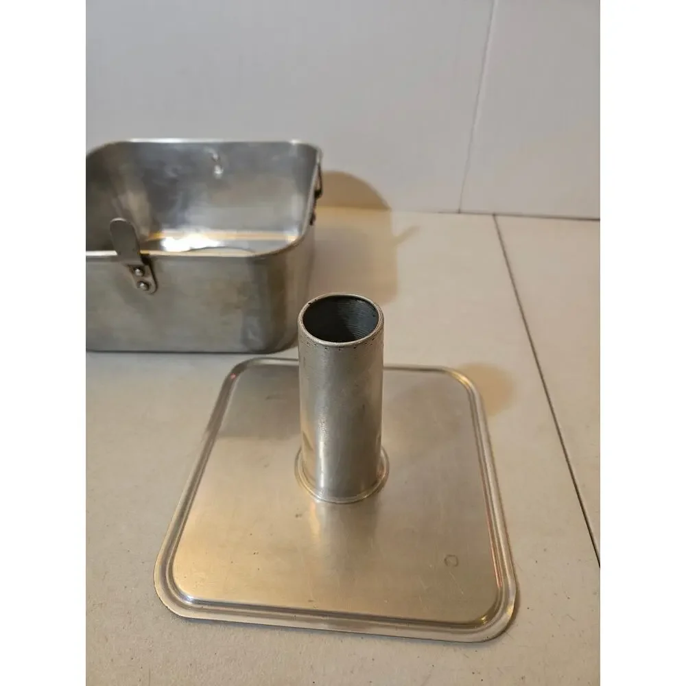 Vintage Square Aluminum Tube Cake Pan with Removable Bottom 9x9x4